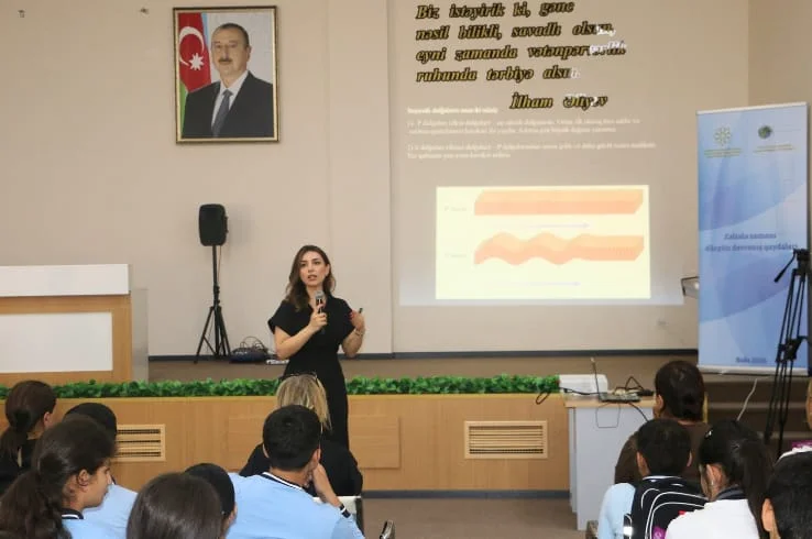 RSXM əməkdaşları “Zəlzələ zamanı düzgün davranış qaydaları”na həsr olunmuş tədbirdə iştirak ediblər