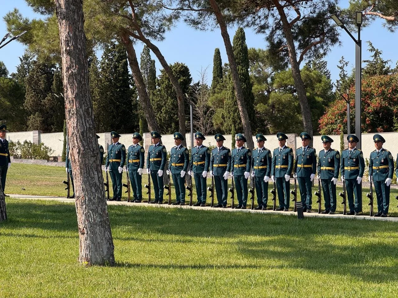 General-mayor İsgəndər Allahverdiyev son mənzilə yola salınmışdır