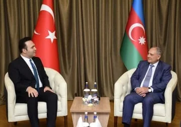 YAP Sədrinin müavini Tahir Budaqov AK Parti Gənclik Qollarının nümayəndə heyətini qəbul edib