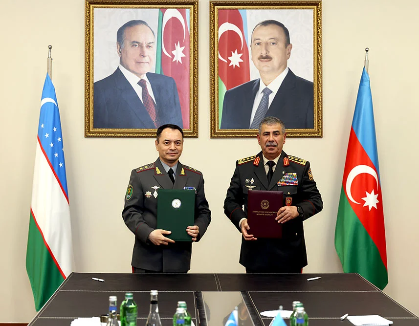 Azərbaycan və Özbəkistan Müdafiə nazirlikləri arasında "İkitərəfli Hərbi Əməkdaşlıq" planı imzalanıb