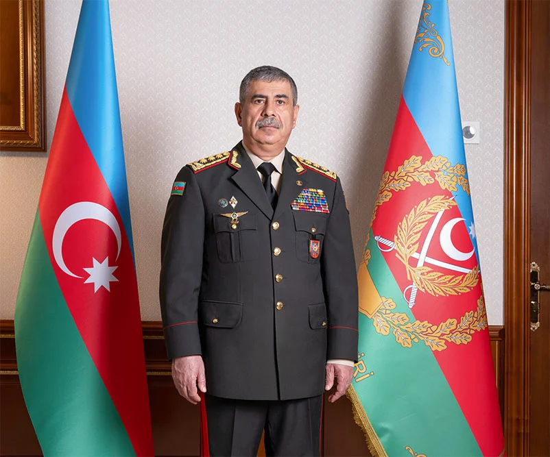 Müdafiə naziri Zakir Həsənov ADEX-2026 sərgisinin iştirakçılarına müraciət ünvanlayıb