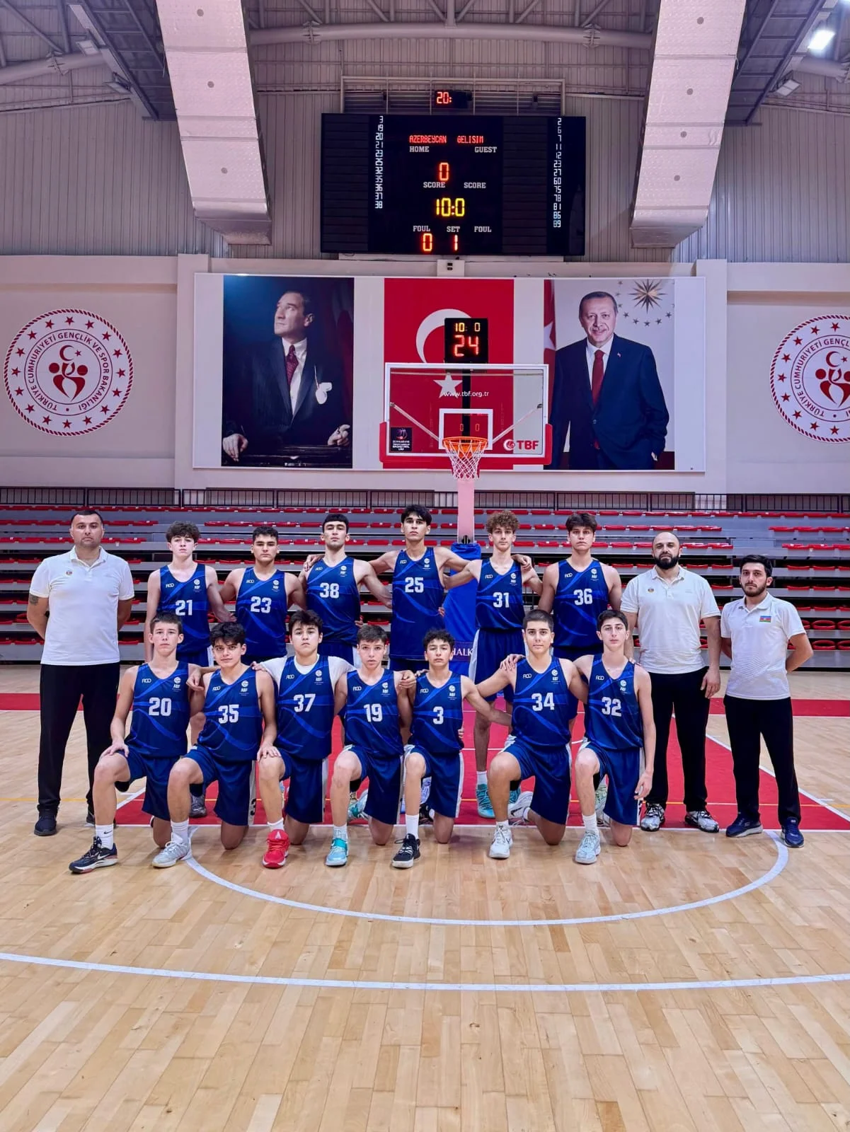 Azərbaycanın 16 yaşadək oğlan basketbolçulardan ibarət millisi Türkiyədə ikinci yeri tutub