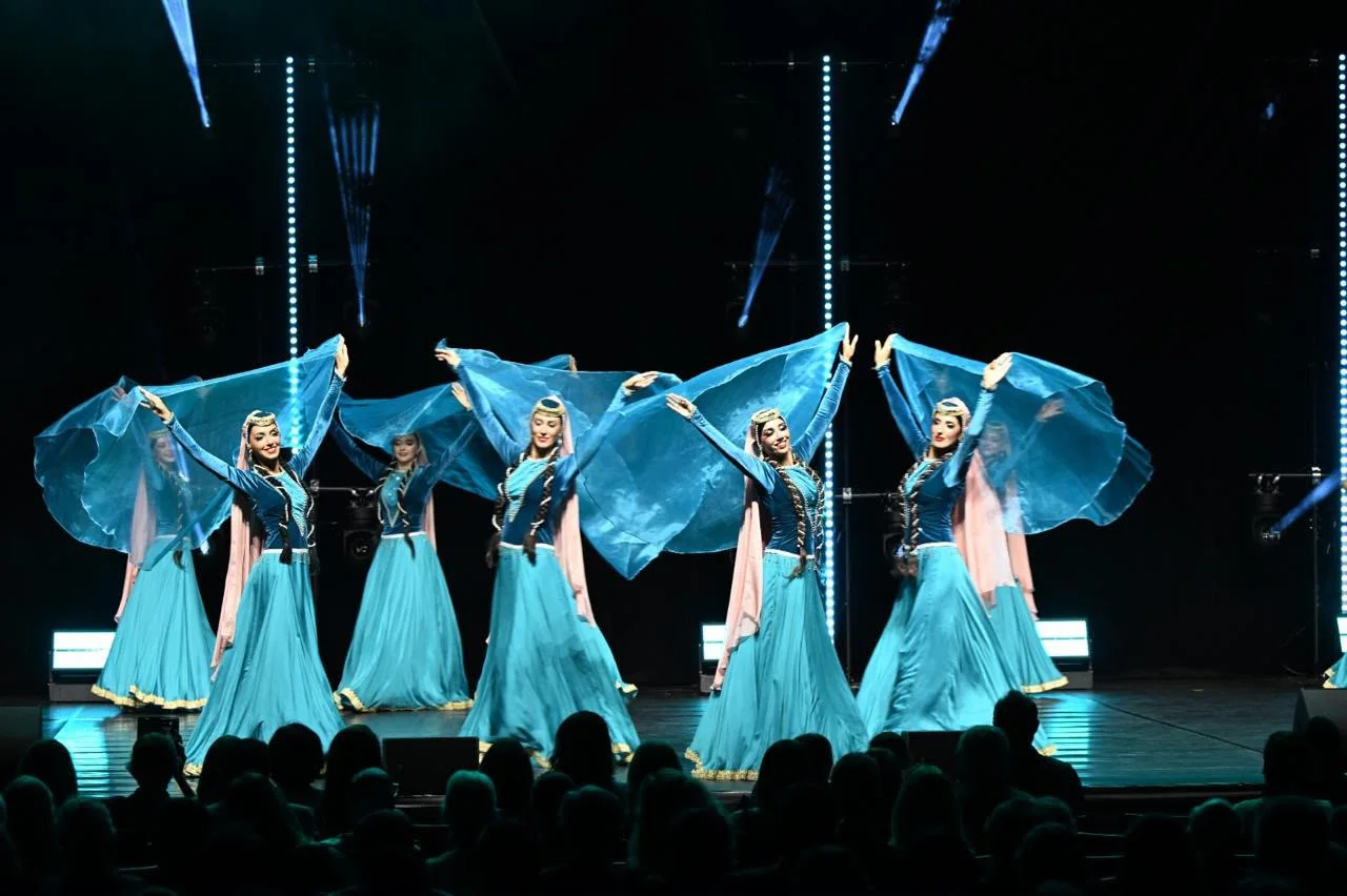 Milli rəqs sənətimizin Montrö festivalında təntənəsi - FOTO