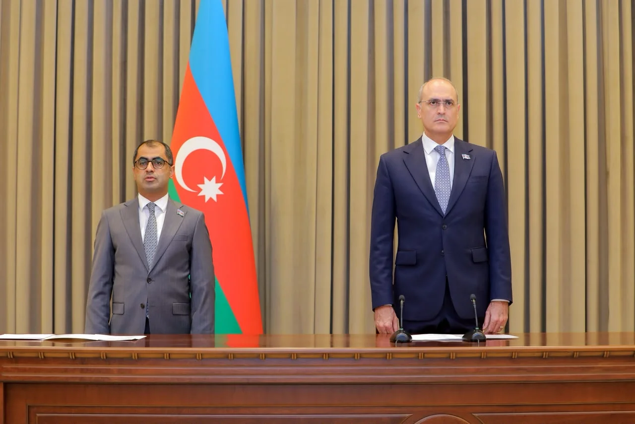 Ali Məclisin növbədənkənar sessiyasının iclası keçirilib