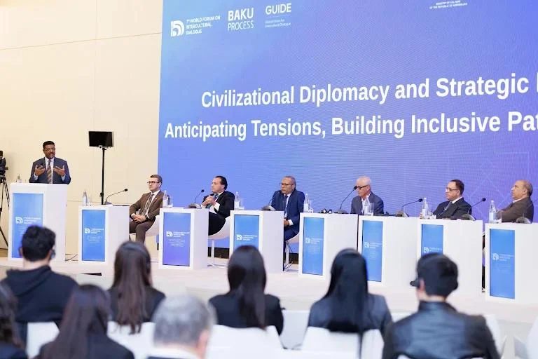 Heydər Əliyev Mərkəzində "Sivilizasiya diplomatiyası və strateji uzaqgörənlik" mövzusunda plenar sessiya keçirilib