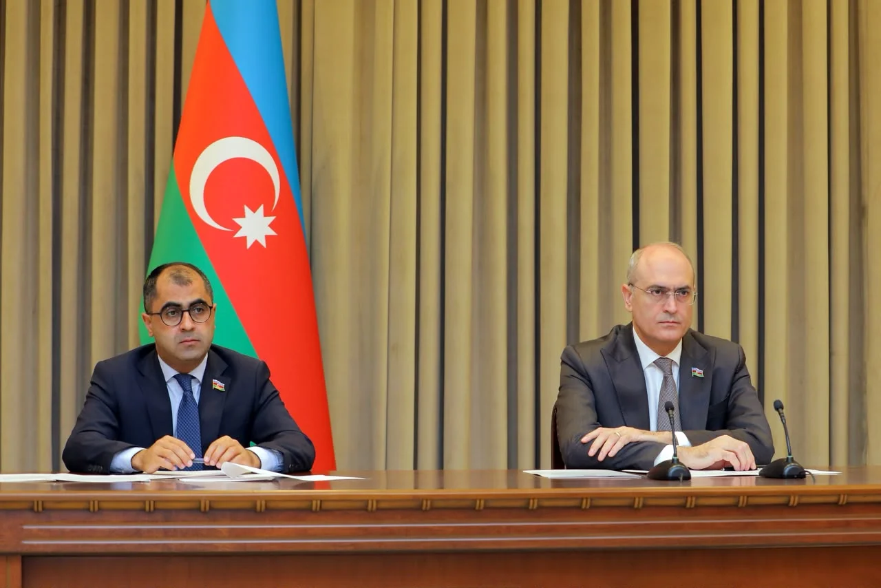 Ali Məclisin növbəti  plenar iclası keçirilib