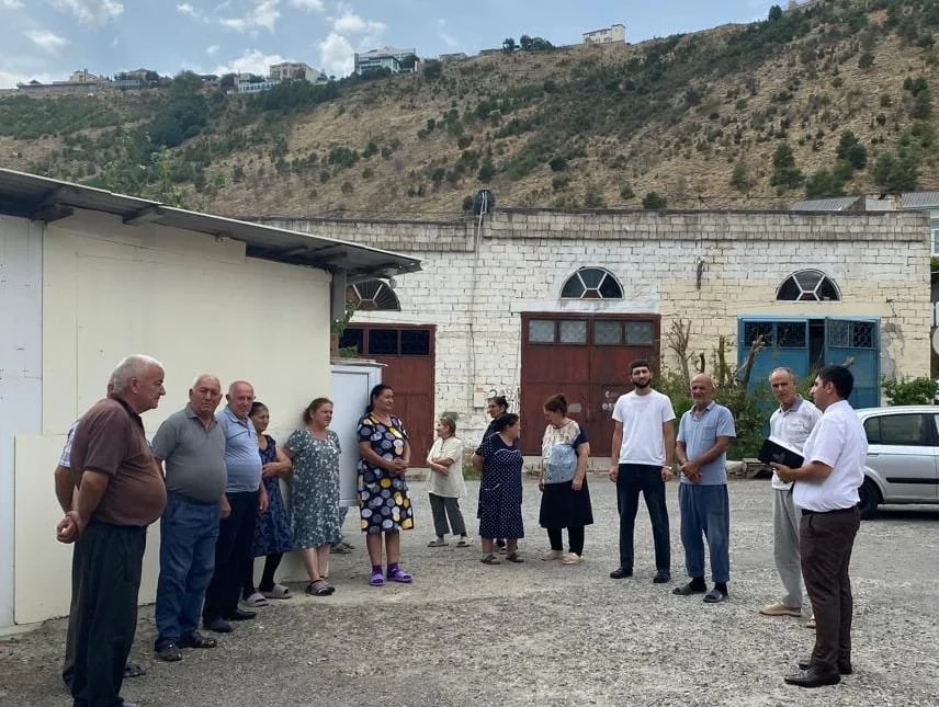 Məcburi köçkünlərlə maarifləndirmə görüşləri keçirilib