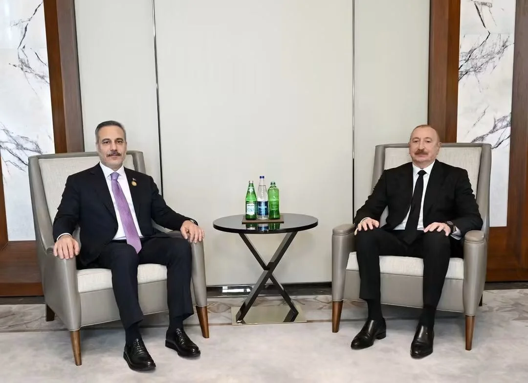 İlham Əliyev Türkiyənin xarici işlər nazirini qəbul edib