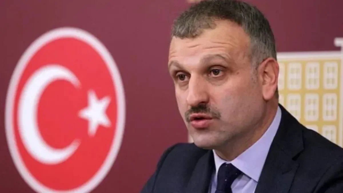 Türkiyə Prezidentinin baş müşaviri Oqtay Saral vəzifədən ayrıldığını təsdiqlədi