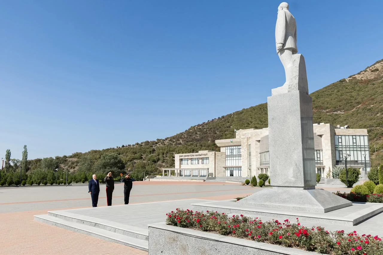 Nazir Vilayət Eyvazov Şəkidə vətəndaş qəbulu və sıra baxışı keçirib