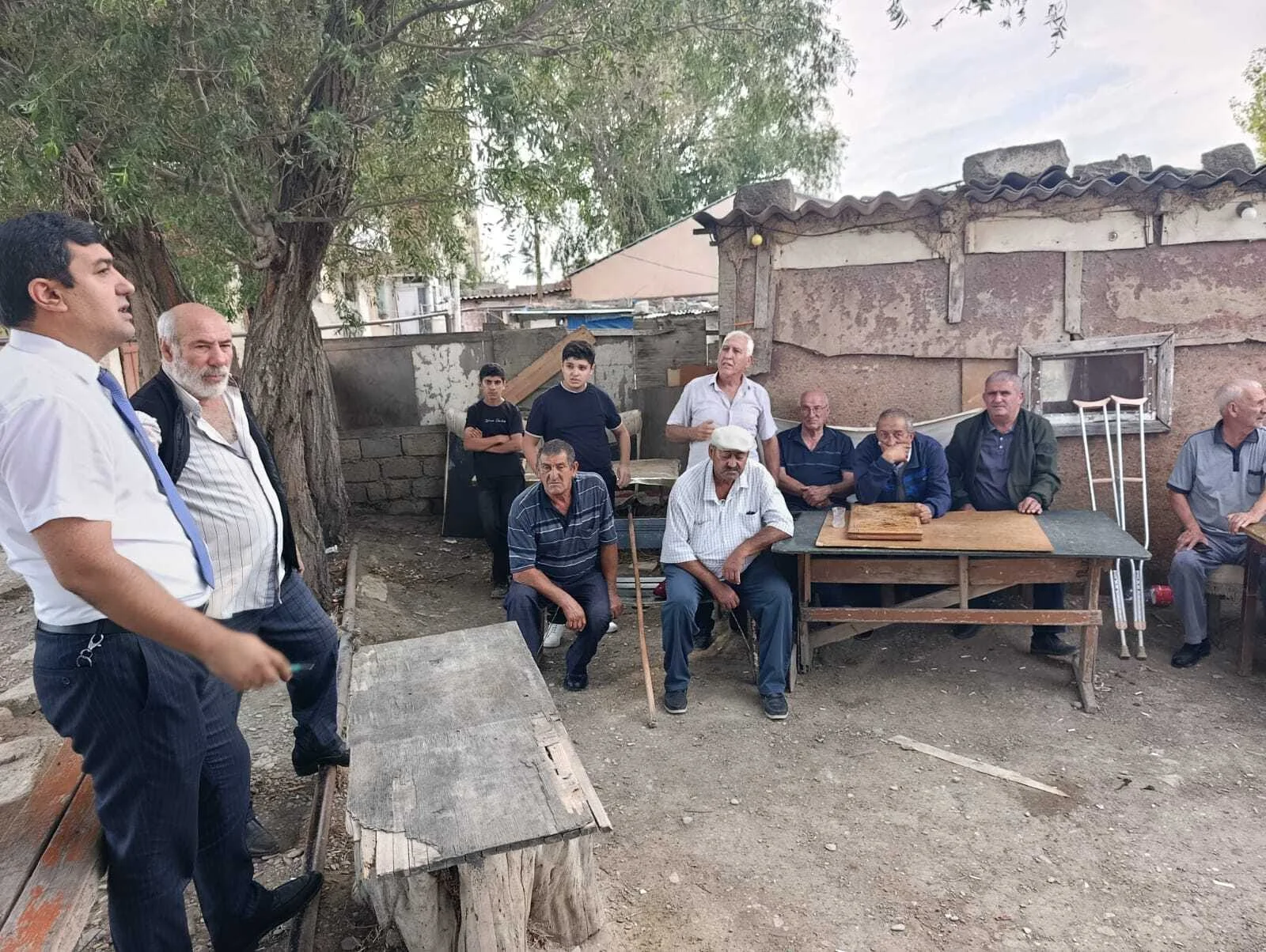 Məcburi köçkünlərlə maarifləndirmə görüşləri keçirilib