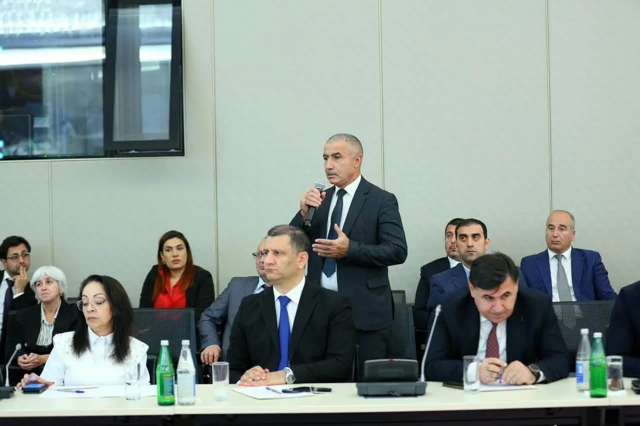 Qarabağ Dirçəliş Fondu QHT-lər üçün qrant müsabiqələrinə dair infosessiyada iştirak edib